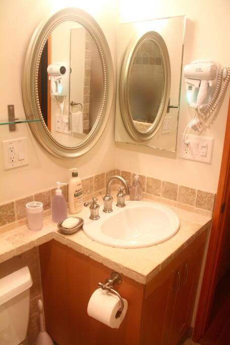 Luxury 1 Bedroom Unit-Walk To Beach -Baby Friendly Лос-Анджелес Экстерьер фото