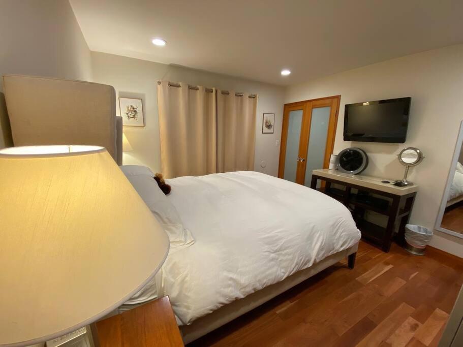 Luxury 1 Bedroom Unit-Walk To Beach -Baby Friendly Лос-Анджелес Экстерьер фото