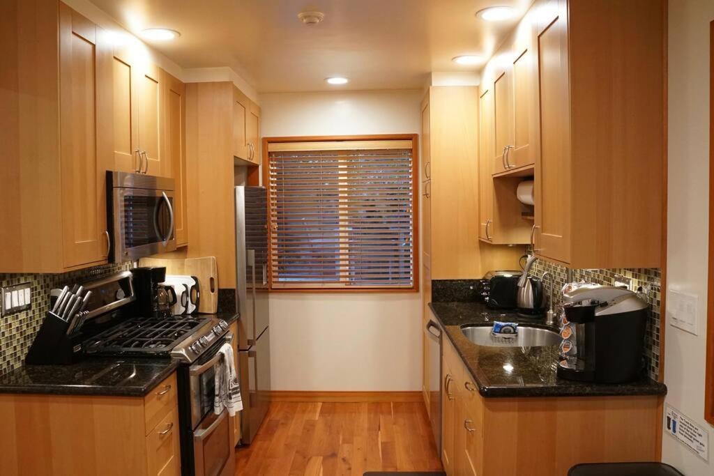Luxury 1 Bedroom Unit-Walk To Beach -Baby Friendly Лос-Анджелес Экстерьер фото